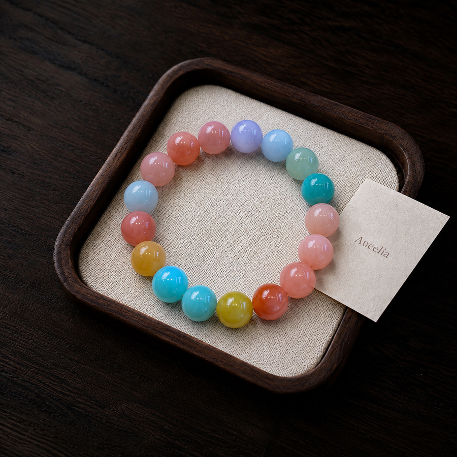 Aucelia natural crystal bracelet detail
